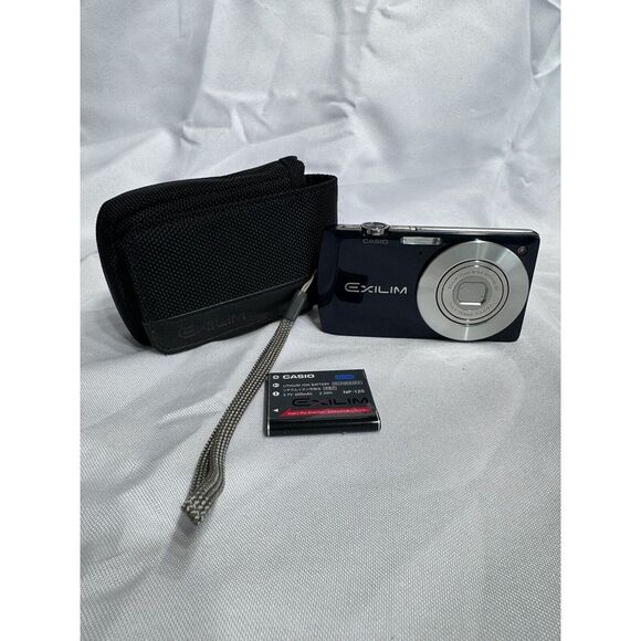 Casio EXILIM‎ EX-S200 Digital Camera Blue Clean! No Charger - Picture 1 of 9